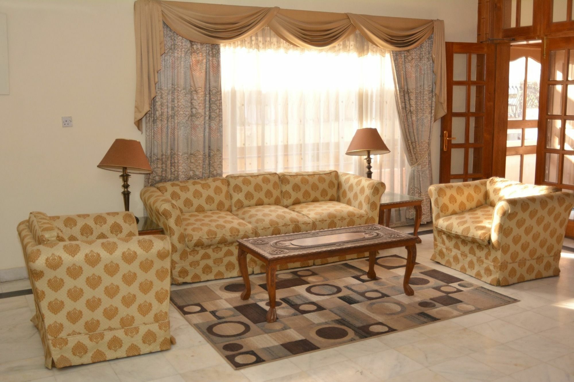 Delano Guest House Islamabad Ngoại thất bức ảnh